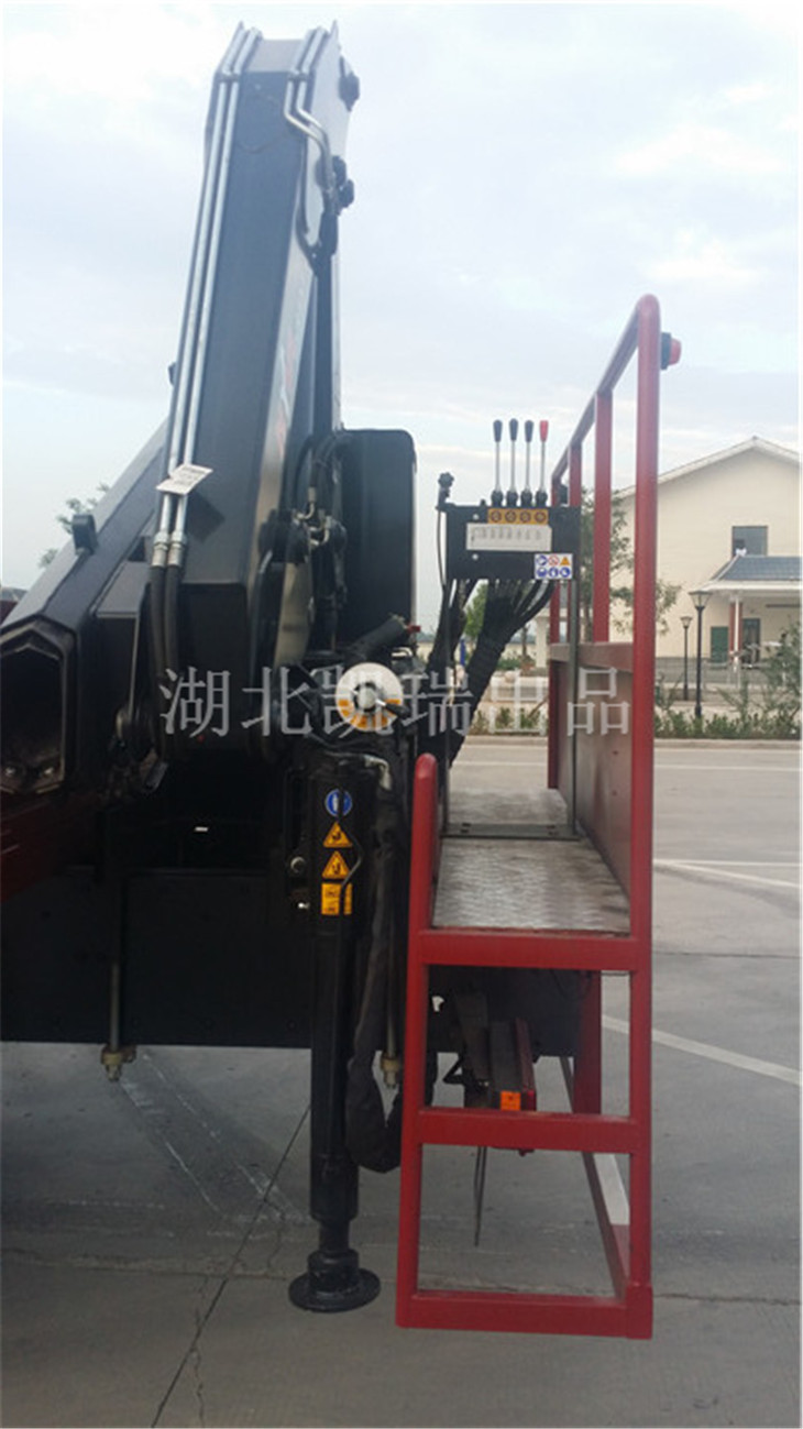 HB150折臂吊機(jī)檢衡車平臺 HB150折臂吊機(jī)檢衡車平臺