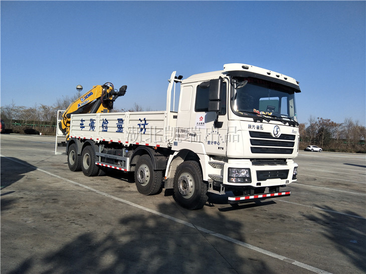 陜汽重型計量檢衡車發運(右前) 陜汽重型計量檢衡車發運(右前)
