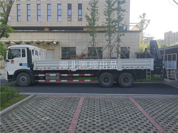 三軸國(guó)六檢衡車側(cè)面圖 三軸國(guó)六檢衡車側(cè)面圖